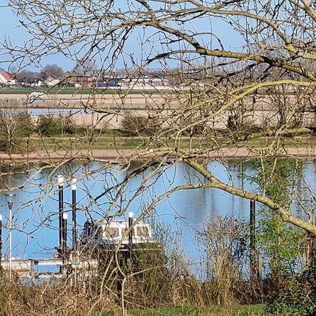 Wijk en Aalburg B&B Maaslandje المظهر الخارجي الصورة
